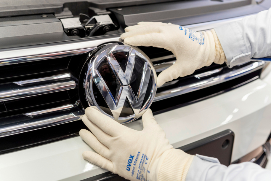 VW: πατάει φρένο στις προβλέψεις της