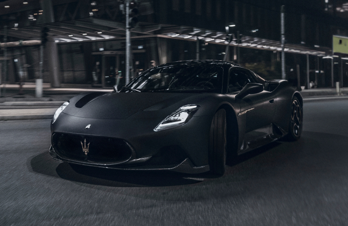 Maserati MC20 Notte 630 PS: Italiana Vera! [Βίντεο]