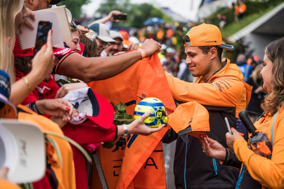 F1: Γενέθλια είχε ο Λάντο Νόρις και τα γιόρτασε δεόντως!