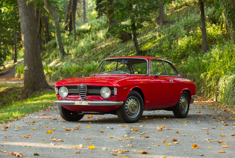 Alfa Romeo Giulia Sprint GT: το Άγιο δισκοπότηρο!