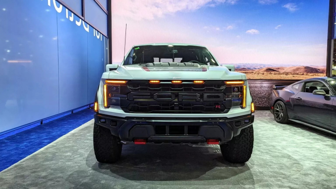 Ford F-150 Raptor R: τώρα με 730 ίππους άγριας δύναμης