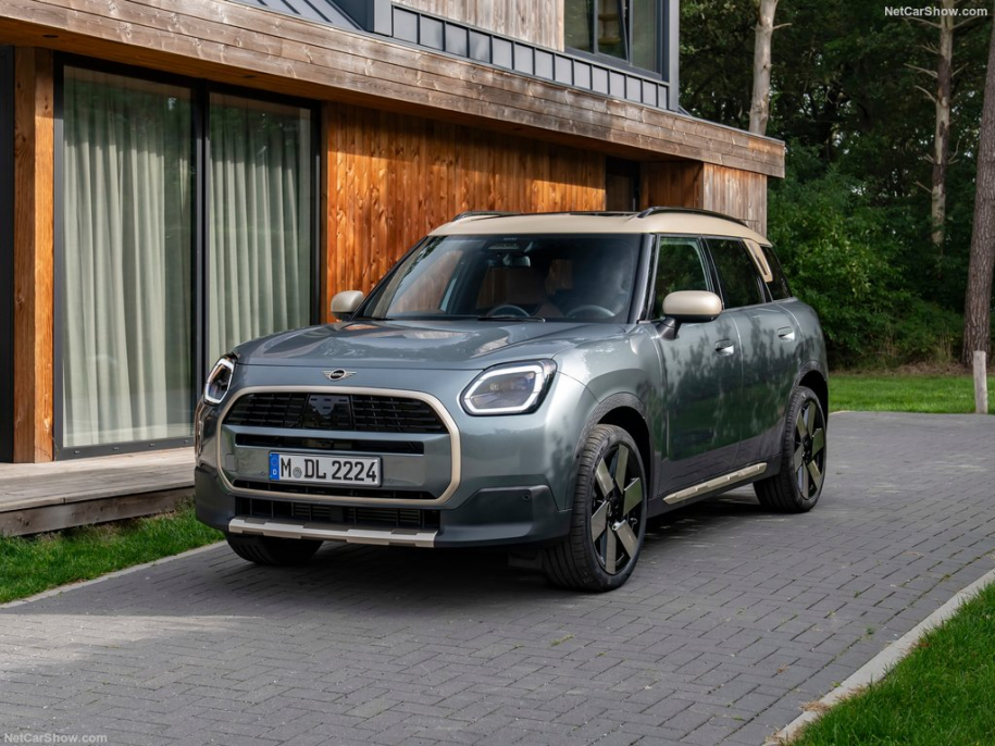 Το νέο MINI Countryman C συνδυάζει την ευελιξία με την διασκεδαστική οδήγηση