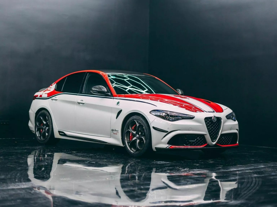 Alfa Romeo Giulia QV Racing: συλλεκτική Ιταλίδα ψάχνει νέο ιδιοκτήτη!