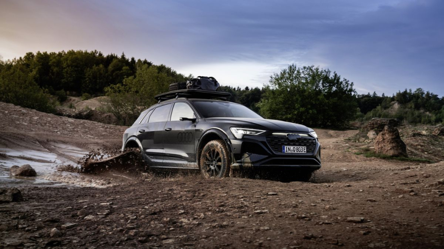 Audi Q8 e-tron Special Edition: το Πάντσερ της ερήμου!