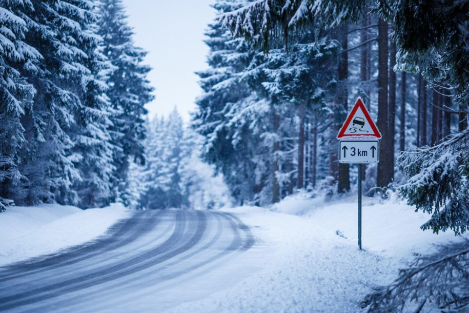 Χιόνι: 7 συμβουλές για ασφαλή οδήγηση - Πώς να προετοιμαστείτε