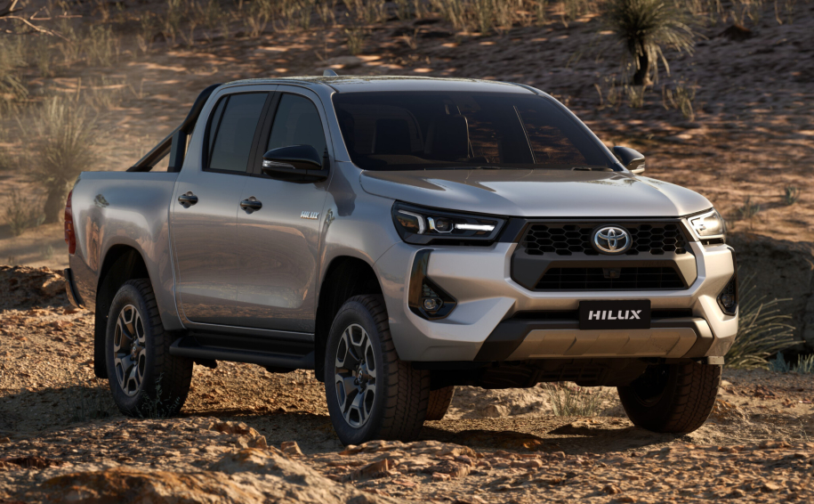 Toyota Hilux: Ανανεωμένο και με υβριδική έκδοση