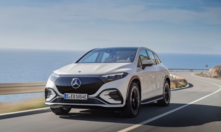 Mercedes-Benz: Γιατί αλλάζει τον στόχο πωλήσεων ηλεκτρικών οχημάτων