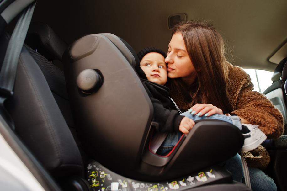 Πώς να καθαρίσετε σωστά το παιδικό κάθισμα στο αυτοκίνητο σύμφωνα με ειδικό