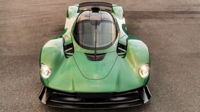  Aston Martin Valkyrie