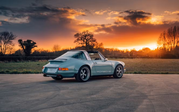 Porsche 911 Targa