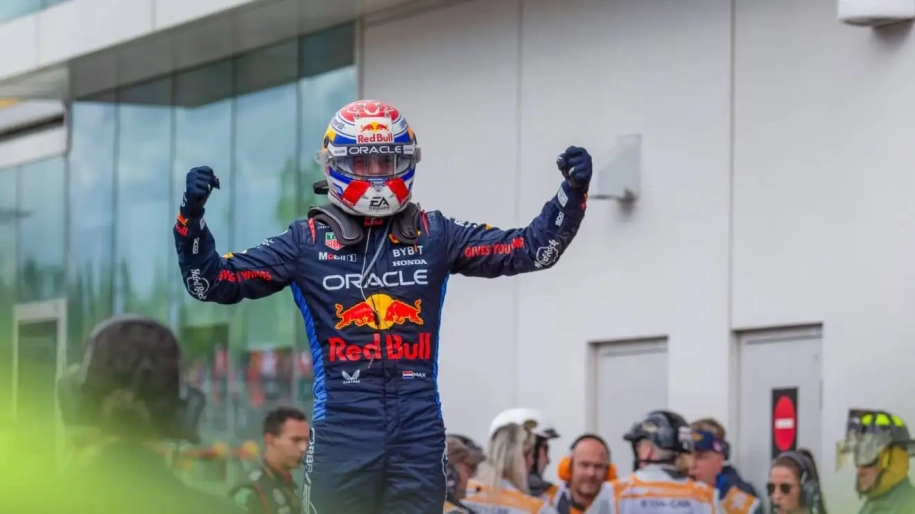 Max Verstappen προστατεύτηκε από συνάδελφο οδηγό της F1 μετά από «ψευδείς κατηγορίες»