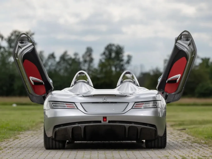 Mercedes-Benz SLR McLaren