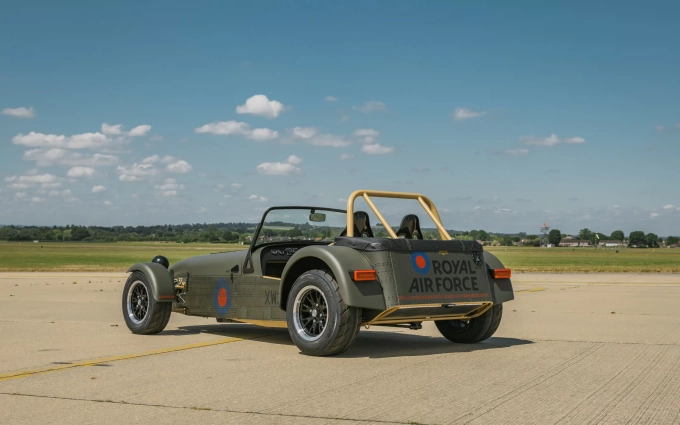 Caterham_RAF_Benson_26