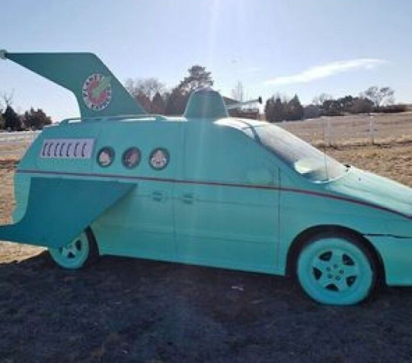 Planet Express car