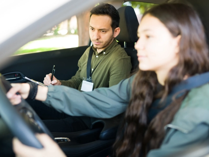 Δίπλωμα αυτοκινήτου: 5 συμβουλές για να περάσετε με την πρώτη τις εξετάσεις