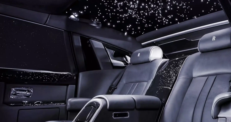 the-rolls-royce-starlight-headliner-the-story-behind-the-automotive-wonder-231830_1-1