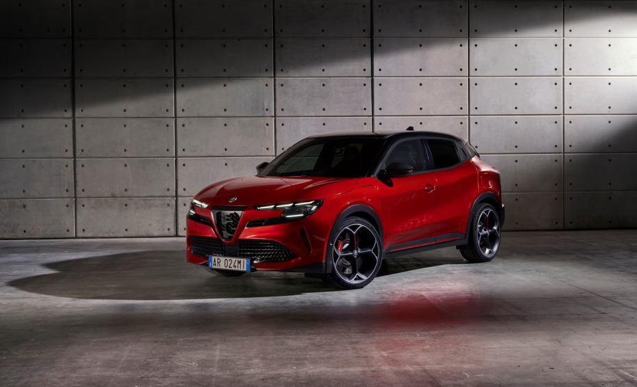 Alfa Romeo Junior: Εκδόσεις, τιμές και πότε θα κυκλοφορήσει στην Ελλάδα