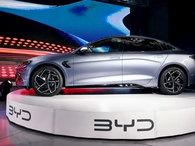 BYD: Πλήρης εξαγορά της Mercedes-Benz στην Κίνα