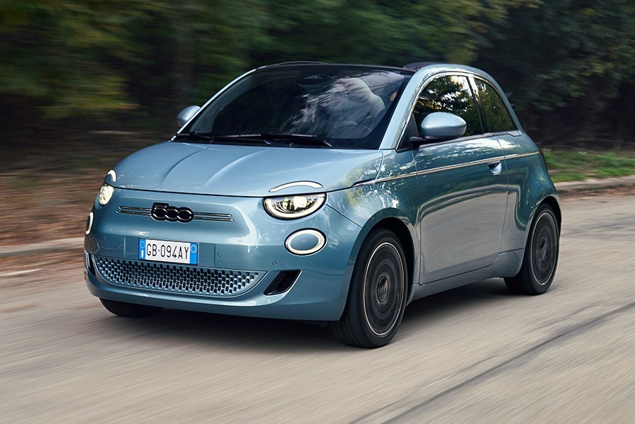 Fiat 500e: Ήρθε στην Ελλάδα – Πόσο κοστίζει